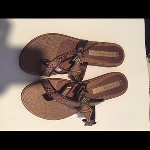 Grendha size 7 sandals